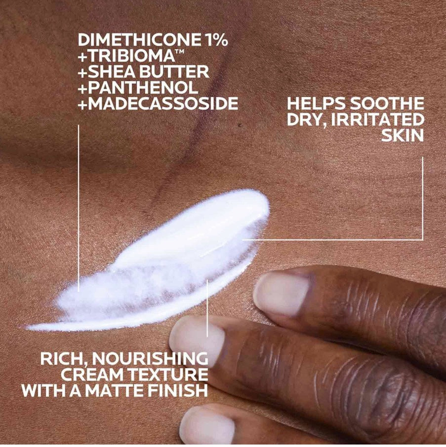 Textura rica y blanca de la crema reparadora Mi tienda La Roche-Posay Cicaplast Baume B5 sobre la piel