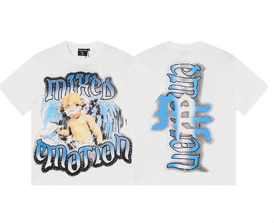 Playera oversize blanca Mi tienda de algodón con estampado gráfico vintage de querubín y tipografía gótica azul