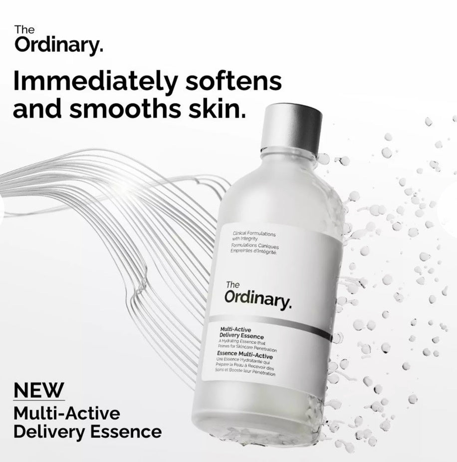 Esencia hidratante Mi tienda The Ordinary Multi-Active Delivery Essence en frasco transparente con gotas de agua